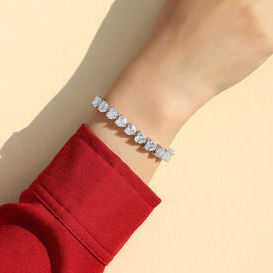 24 Carat Moissanite Heart Bracelet Set in Sterling Silver