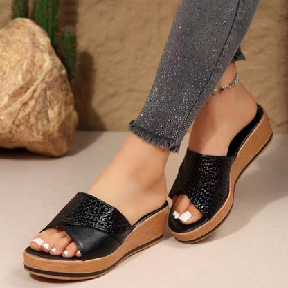 Open Toe Sandals in Black or Ivory